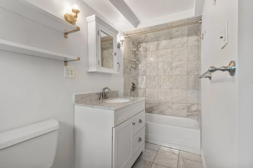 35 Perkins St, Winthrop Beach