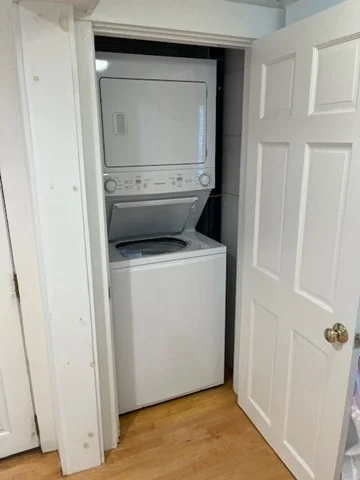 82 Pleasant St, Ayer