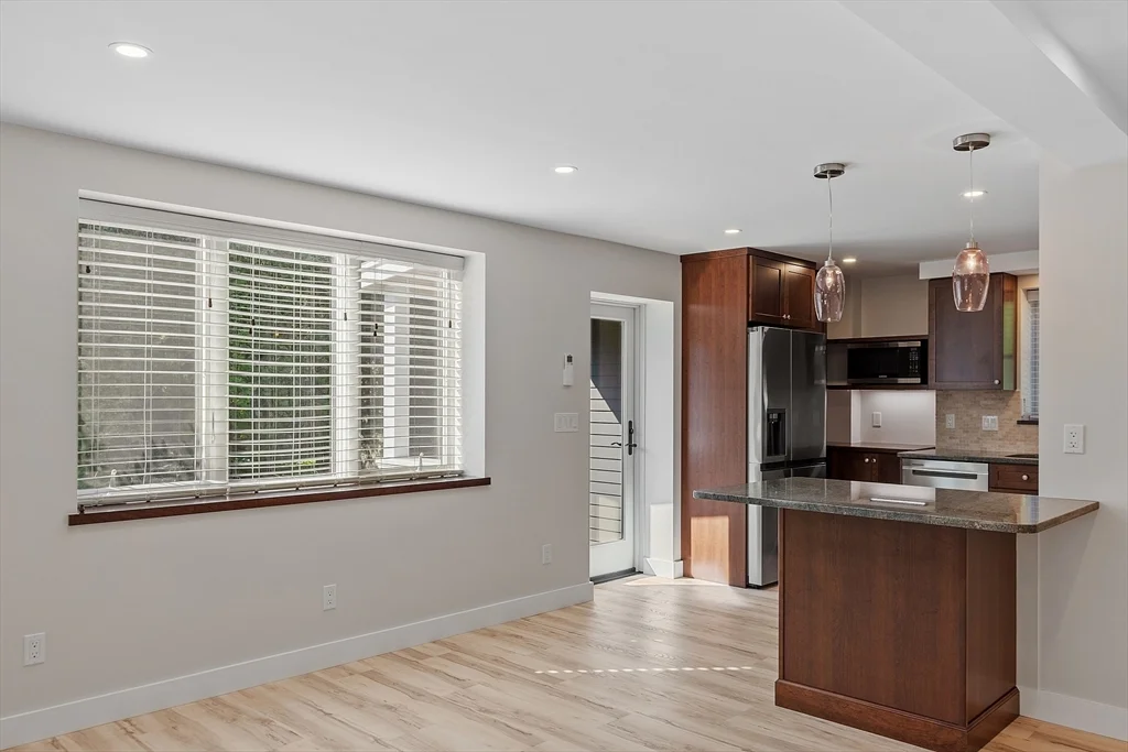 40 Atlantic Ave, Rockport