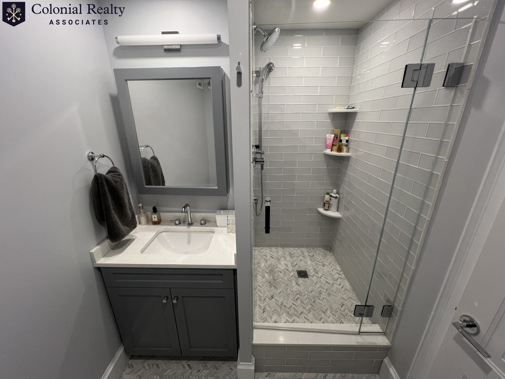 85 East India Row, Waterfront