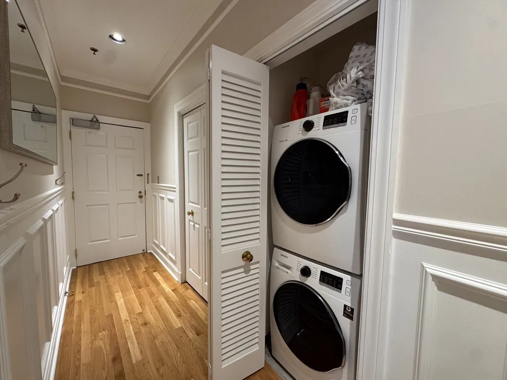 416 Marlborough St, Back Bay