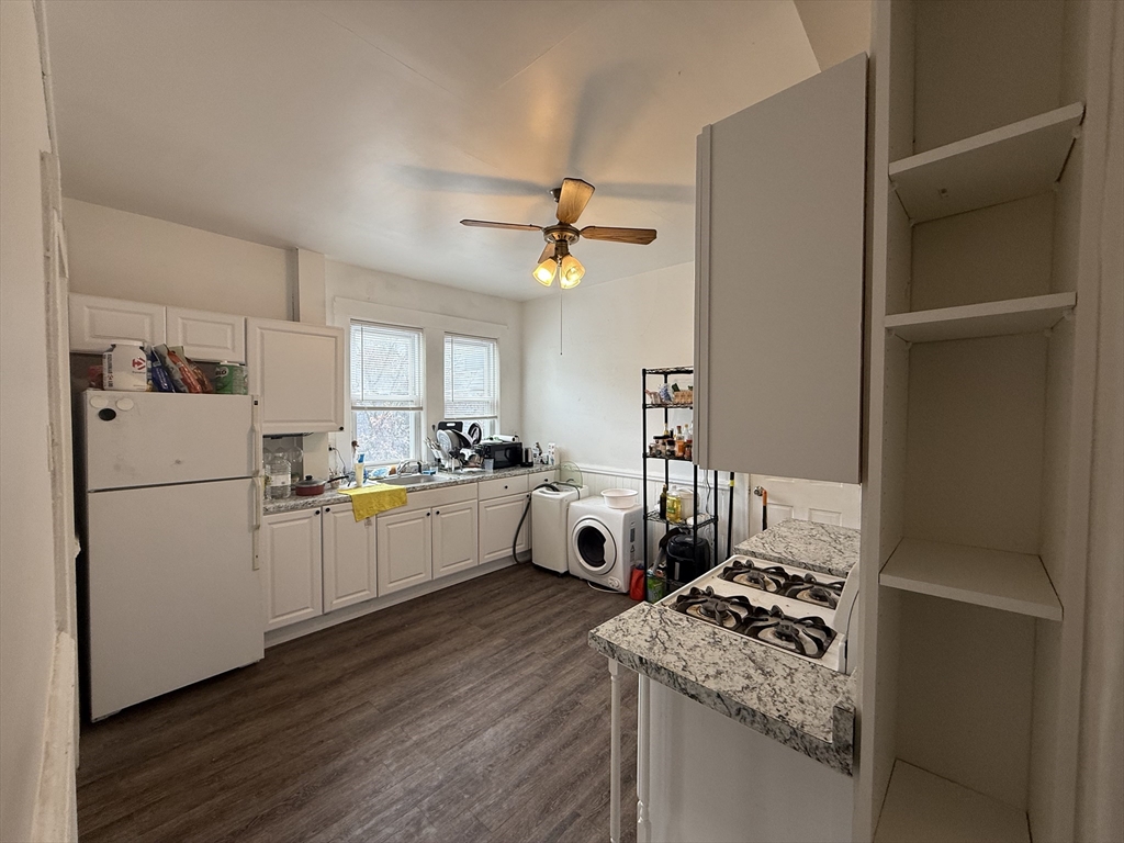 29R Tremont, Cambridgeport