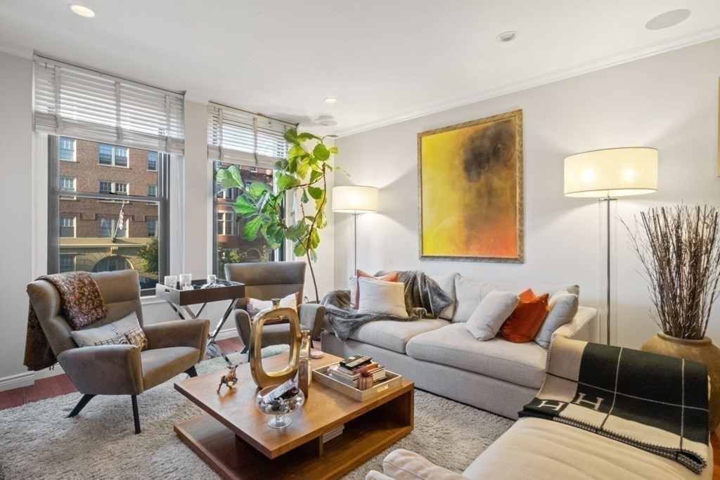 4 Charlesgate East, Back Bay