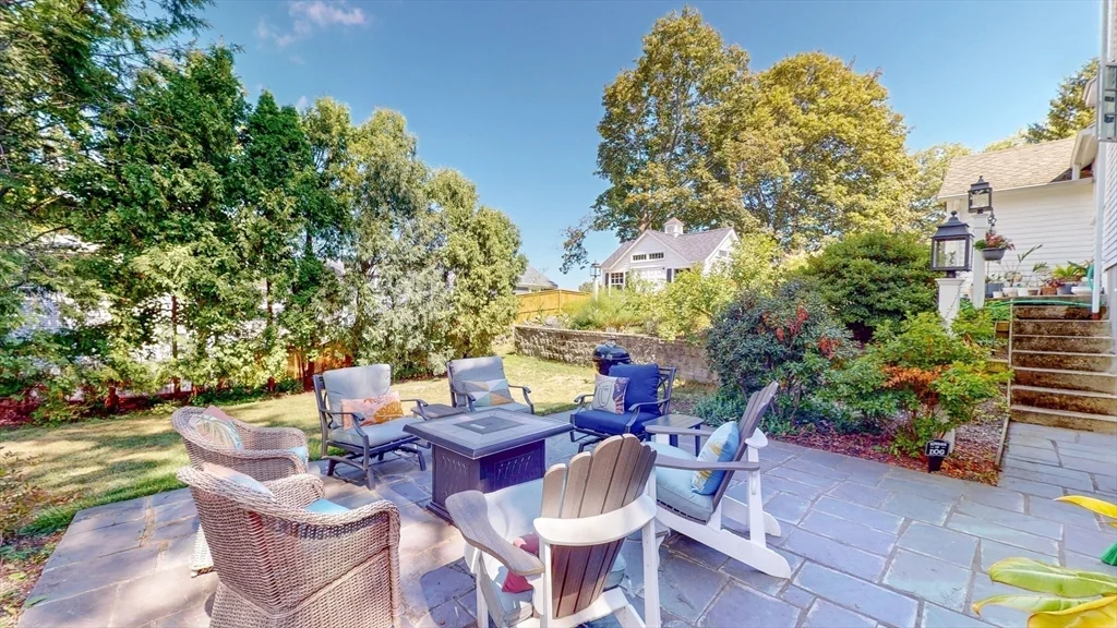 49 Ripley Rd, Medford