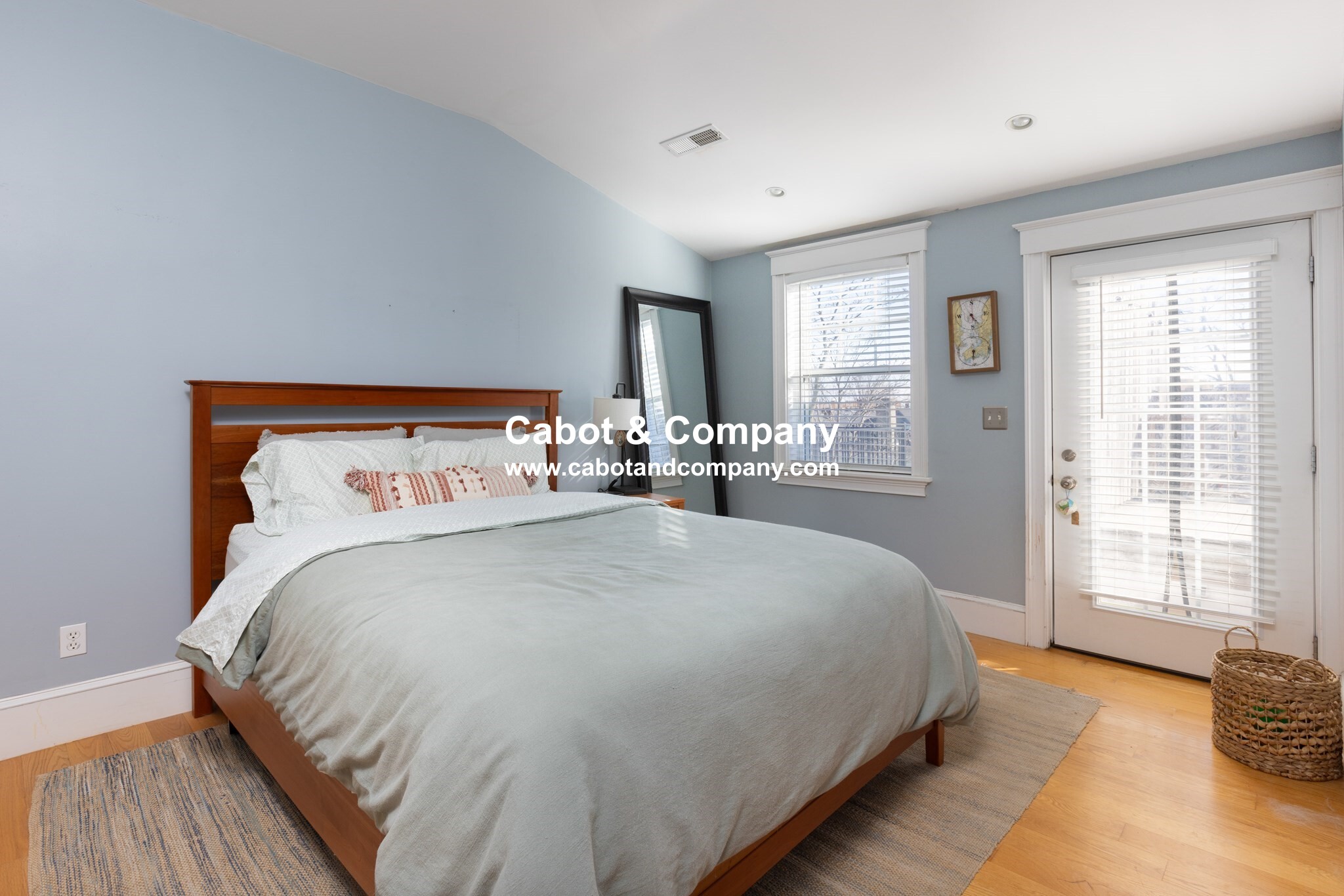 847 East 4th St, South Boston