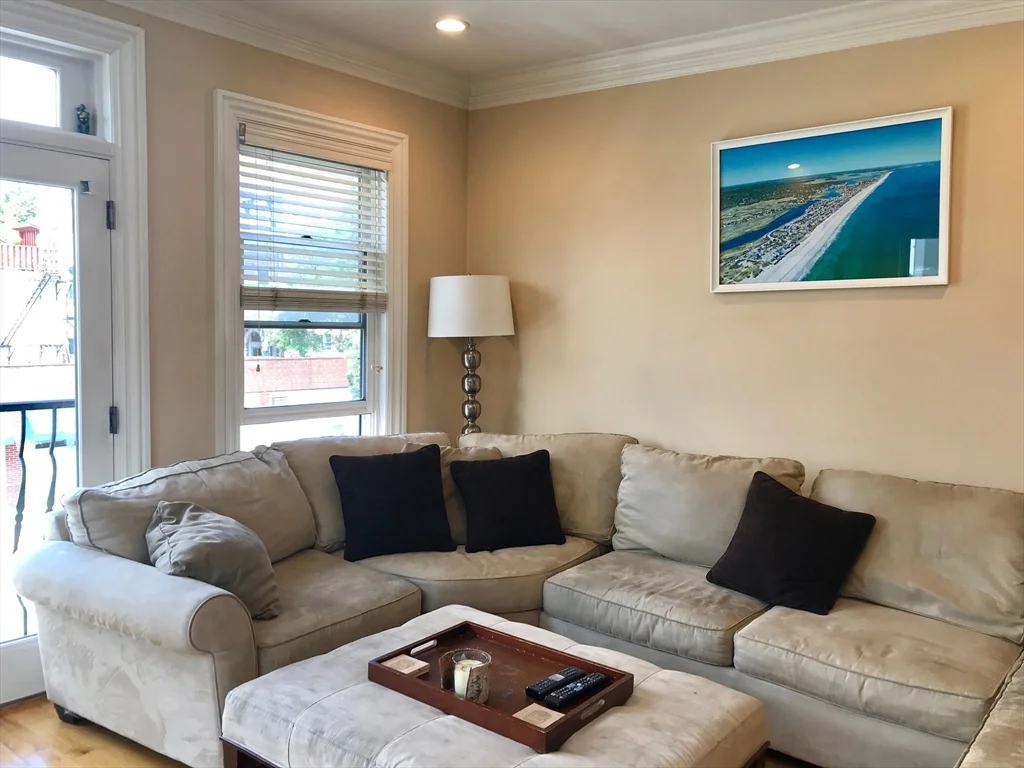 360-362 Dorchester St, South Boston