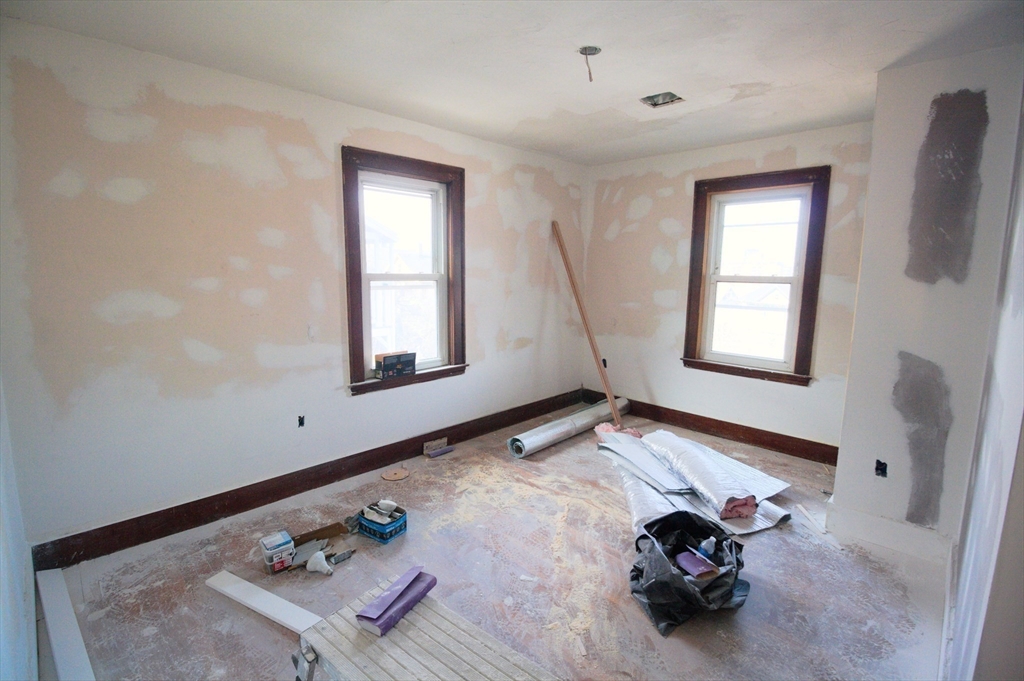 170-172 Calumet St, Mission Hill