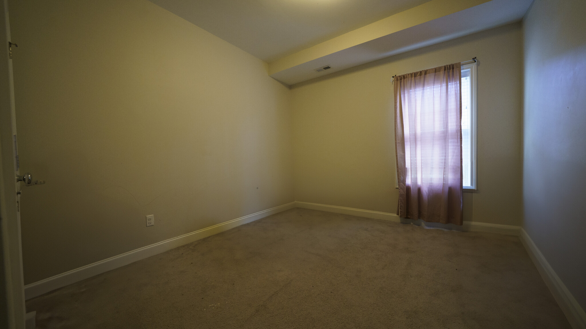 60 Holworthy St, Roxbury