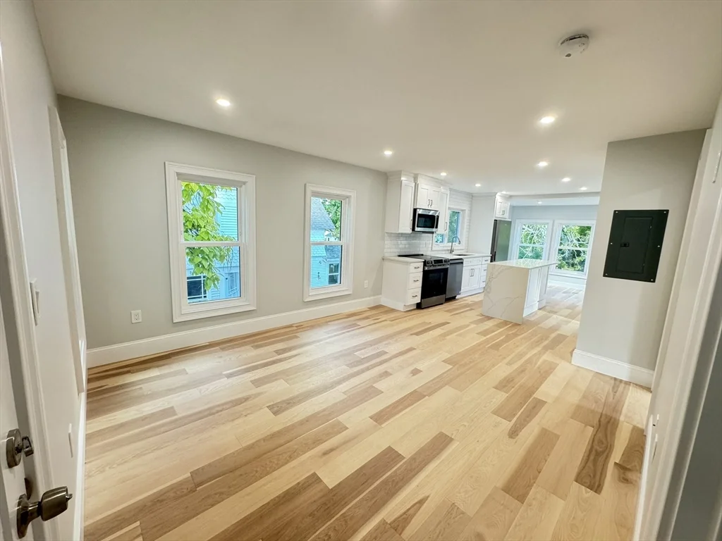 17 Fremont St, Downtown