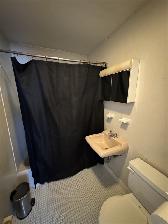 135 Winthrop St, Framingham