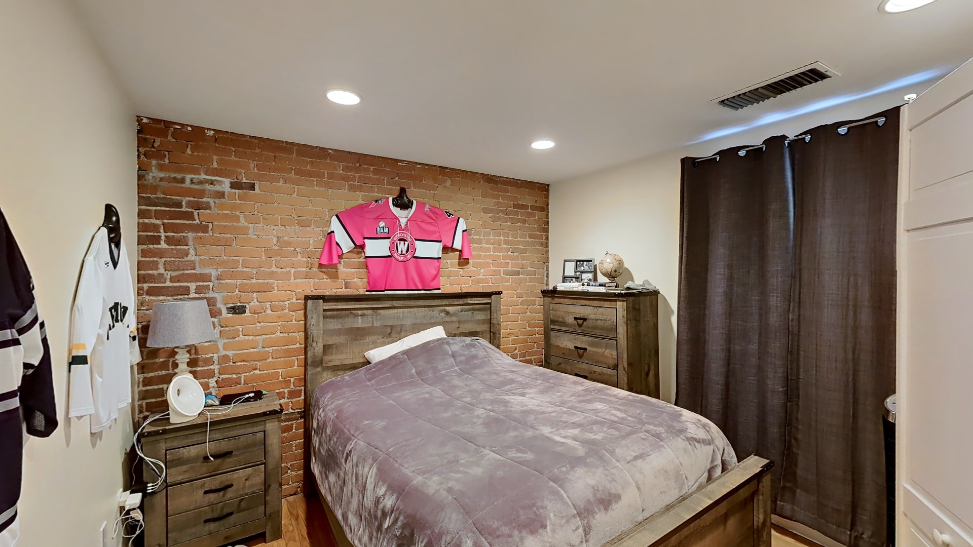 78 Gainsborough St, Fenway