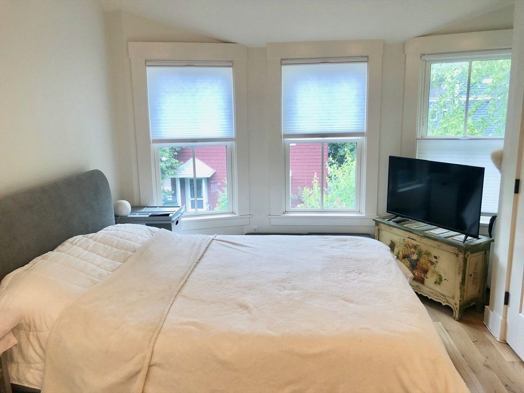 227 Concord Ave, Cambridge