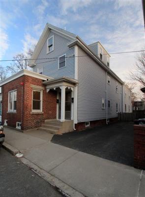 6 White Street Pl, North Cambridge