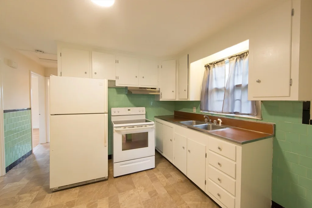 75 Osceola Ave, Burncoat