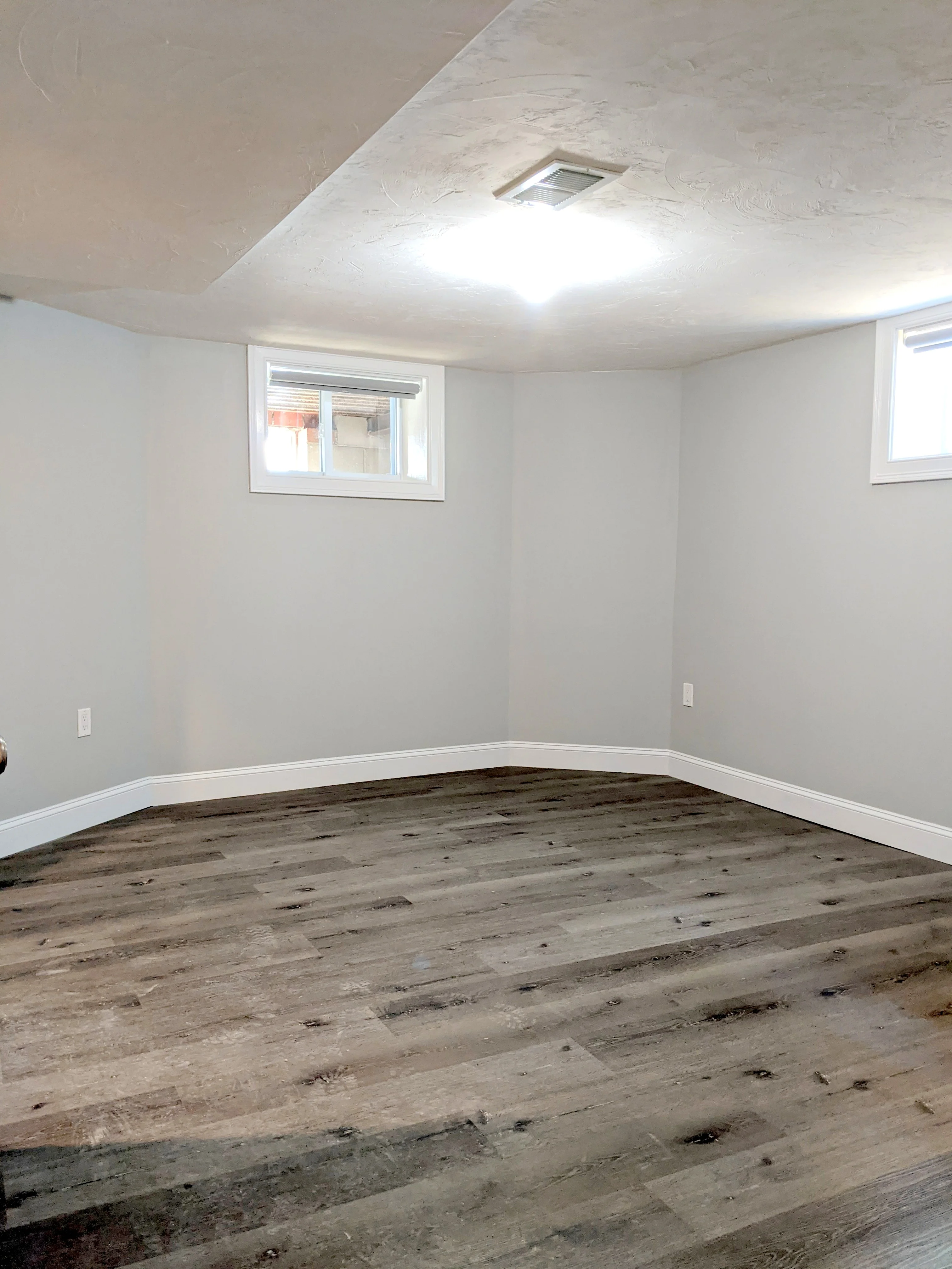 16 Bowen Ave, South Medford