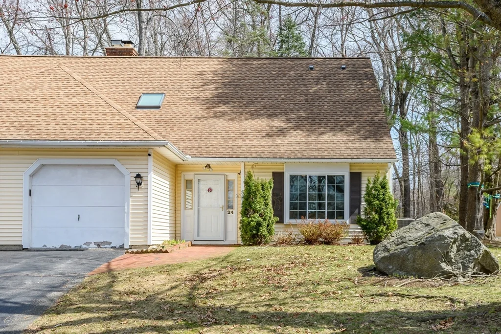 24 Homeward Ln, Natick
