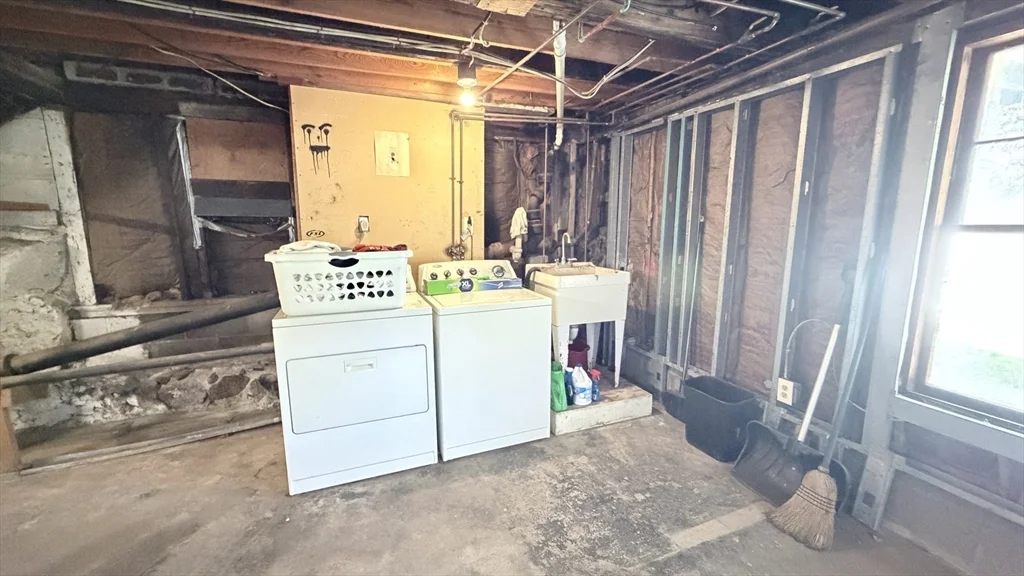 391 Commercial St, Braintree