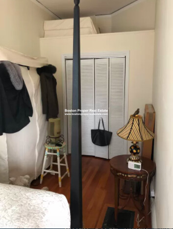 464 Beacon St, Back Bay