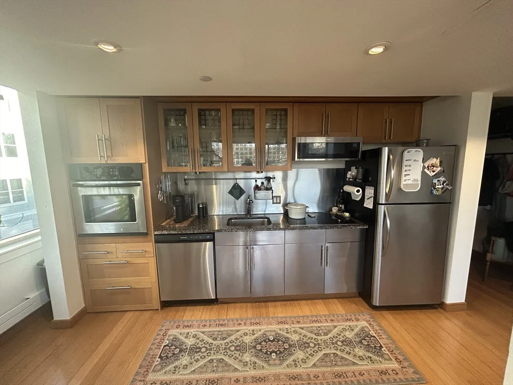 290 Pleasant St, Watertown