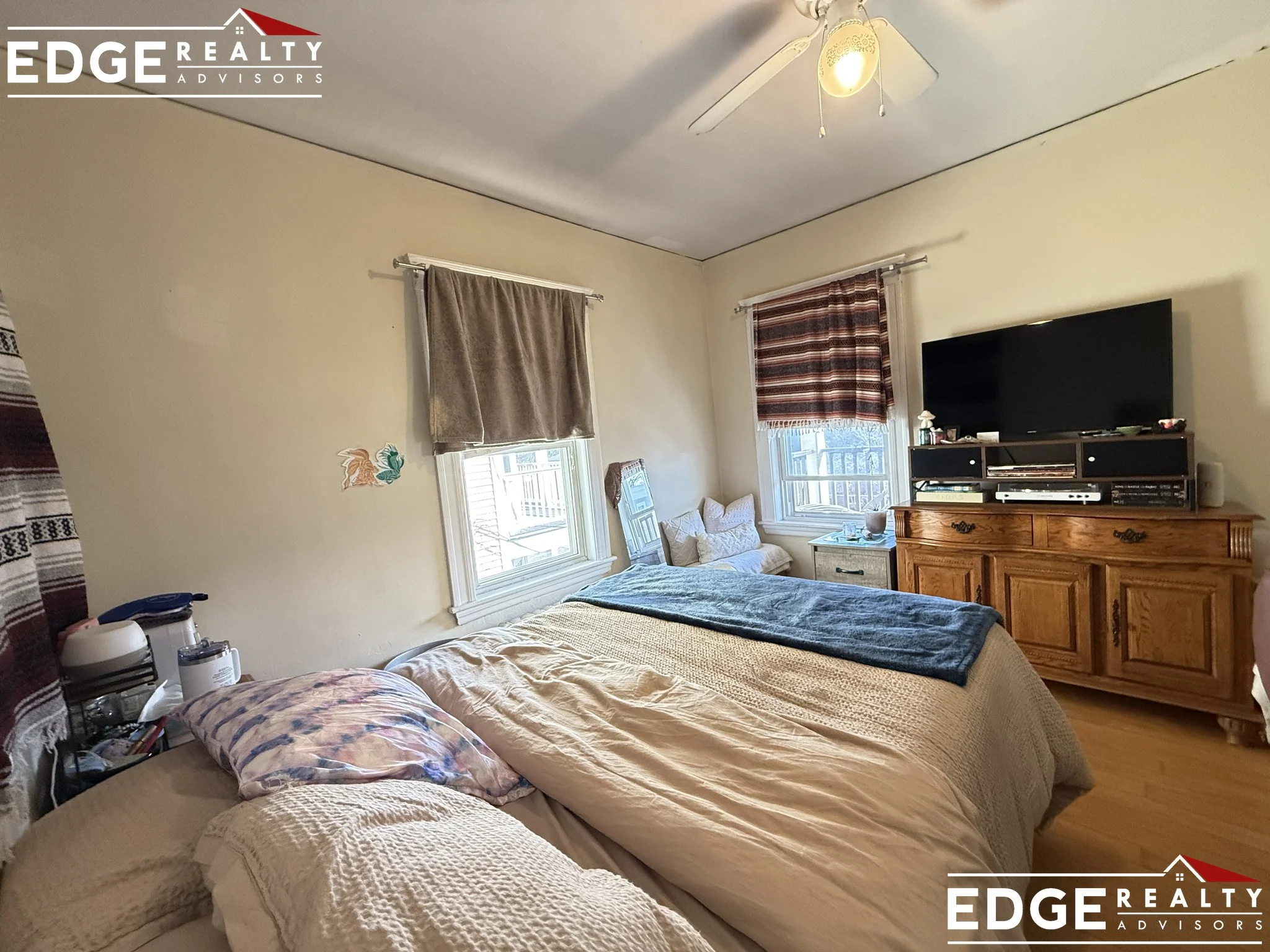 54 Atkins St, Oak Square