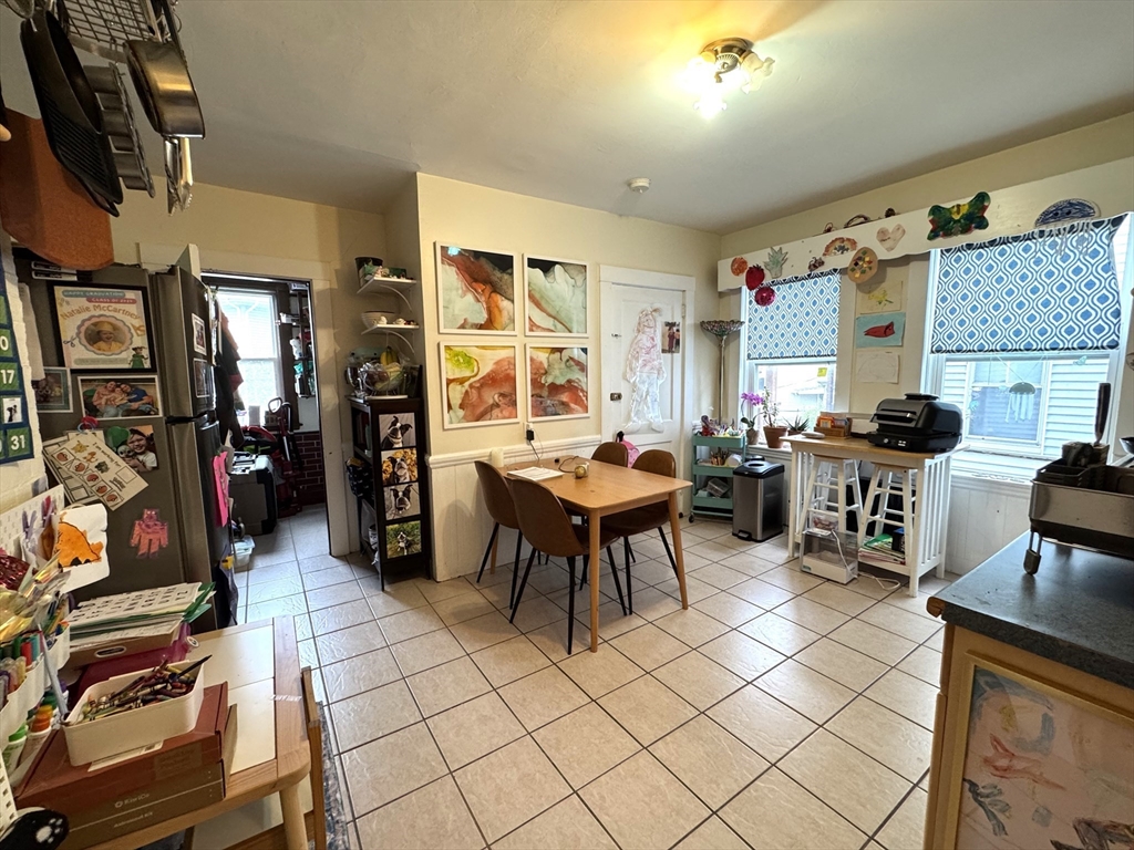 242 Belgrade Ave, Roslindale