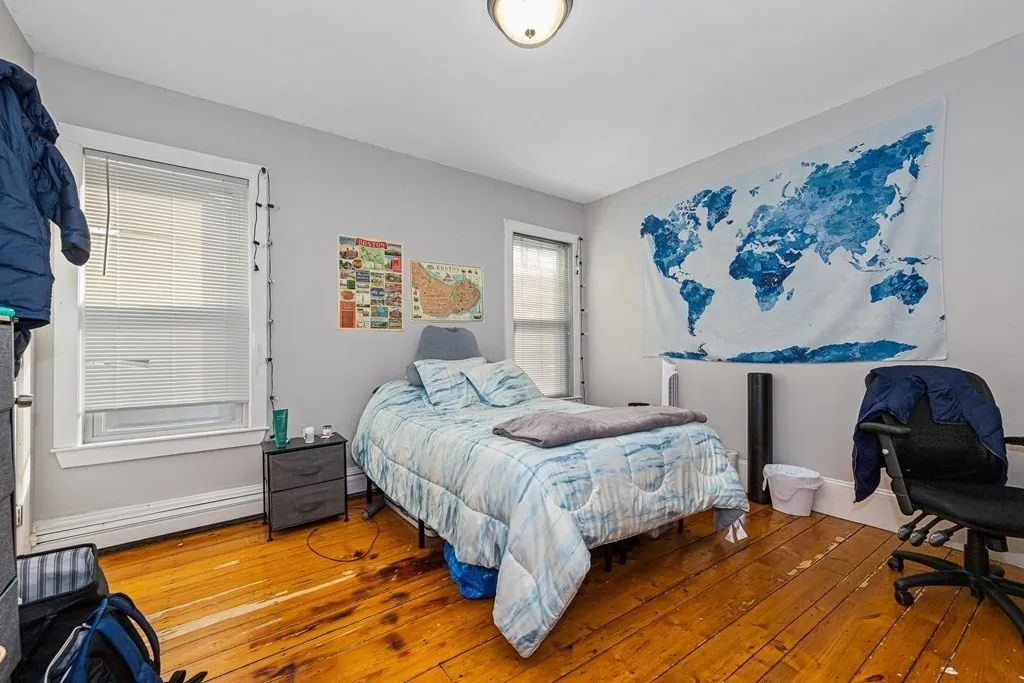 44 Hillside St, Mission Hill