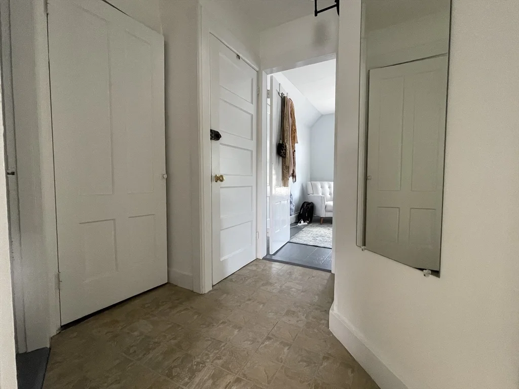 22 Cleveland Ave, Woburn