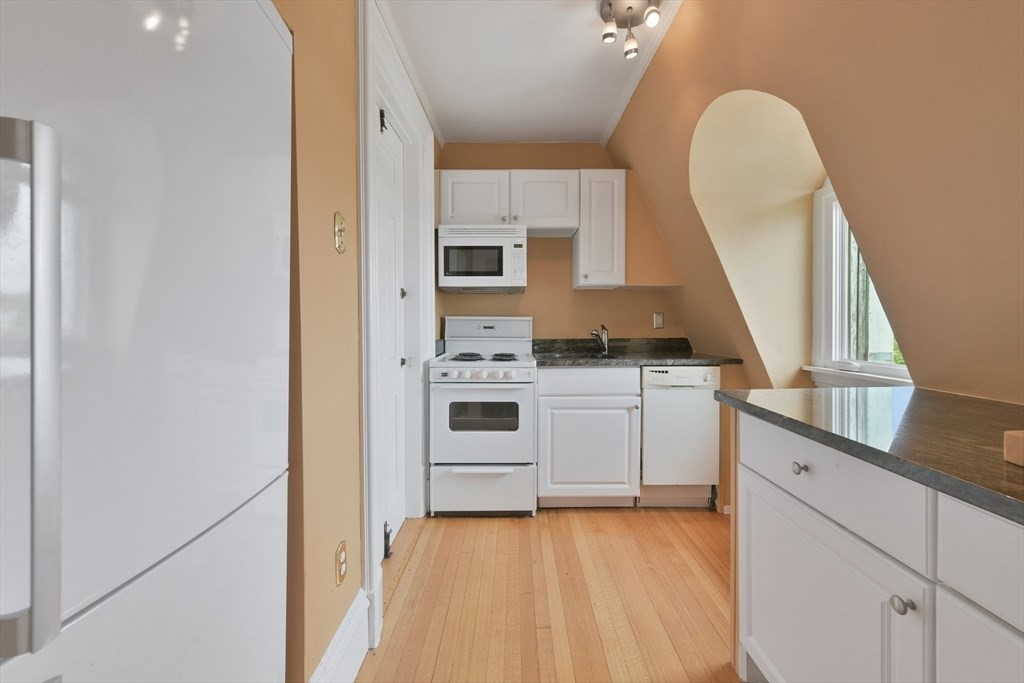 334 Beacon St, Back Bay