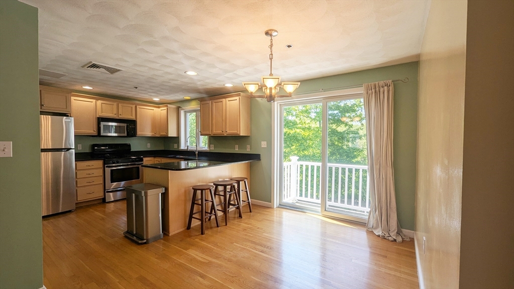 11 Endicott, Peabody