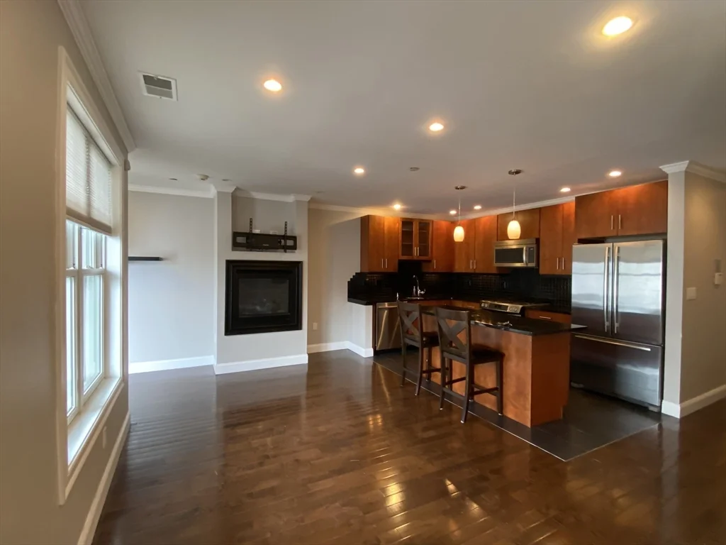 171 Bowen St, South Boston