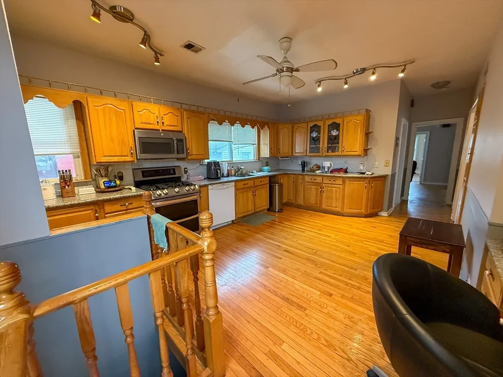 56 Bowdoin St, Medford