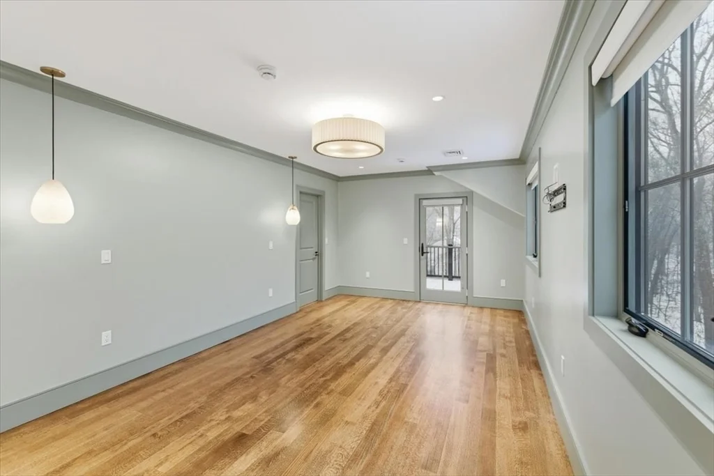 22 Kruger Rd, Hopkinton