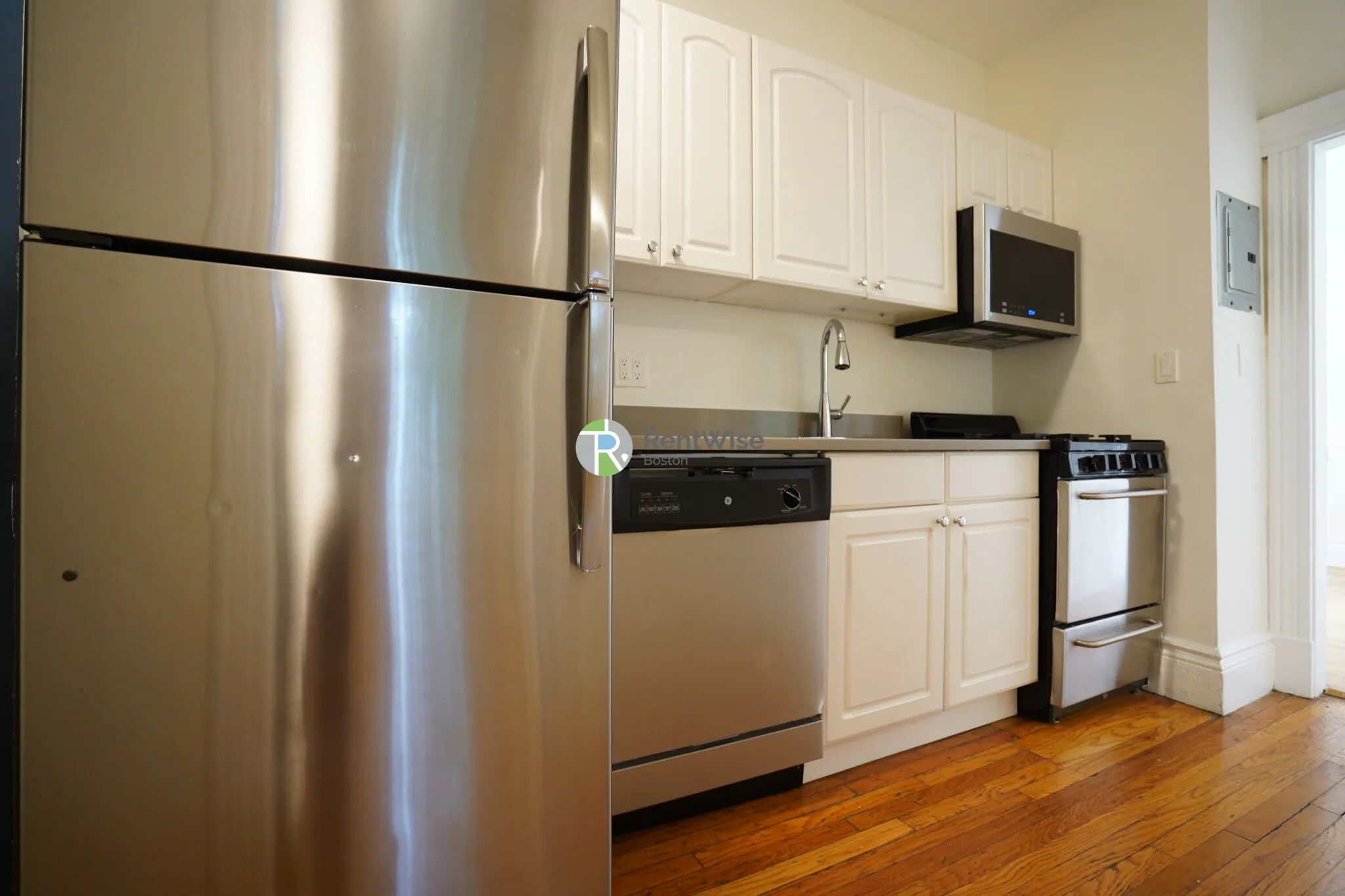 6 Camelot Ct, Brighton