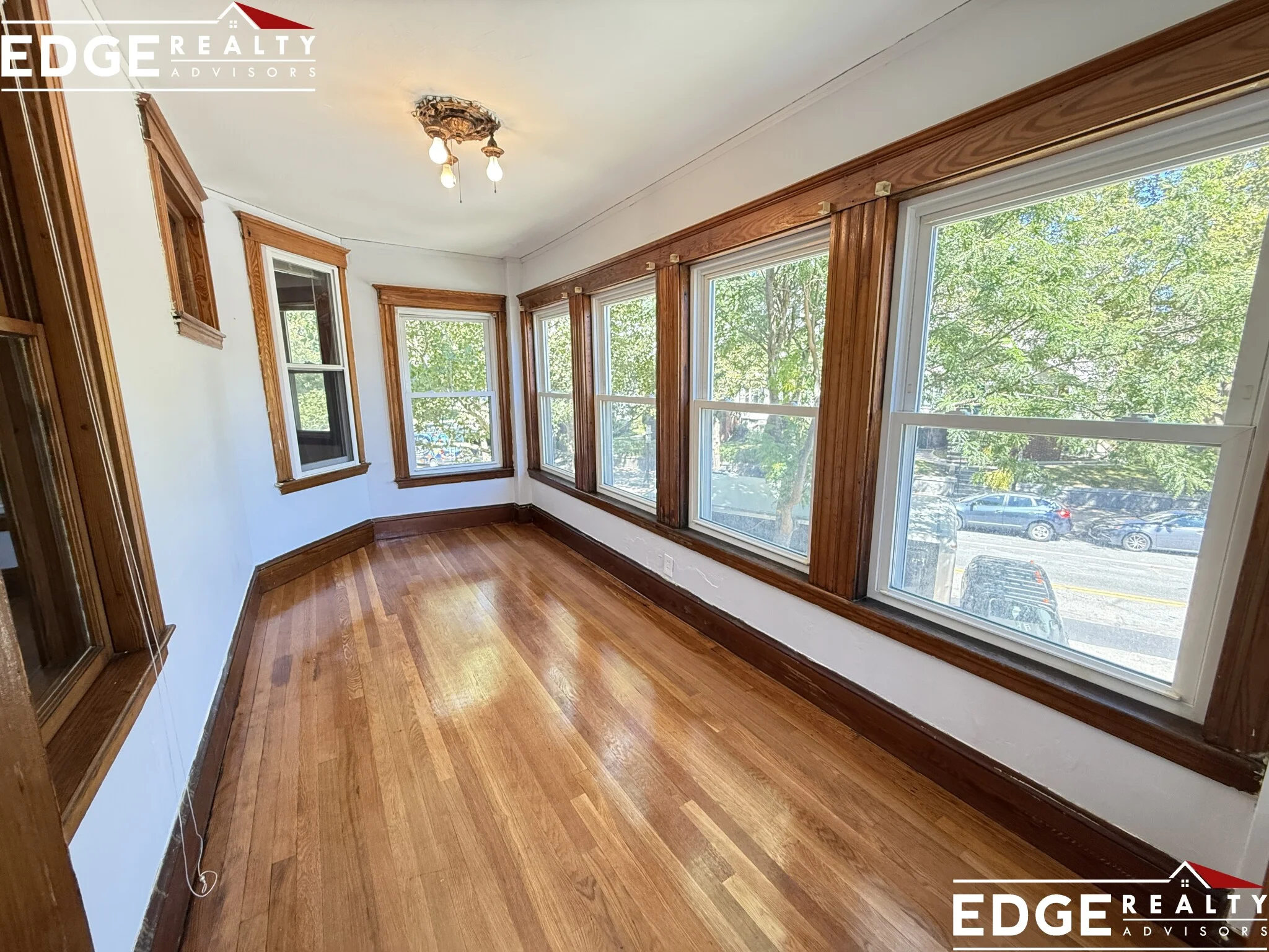 494 Washington St, Brighton