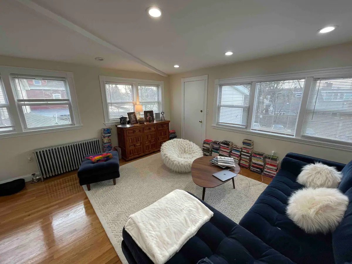 2572 Massachusetts Ave, North Cambridge