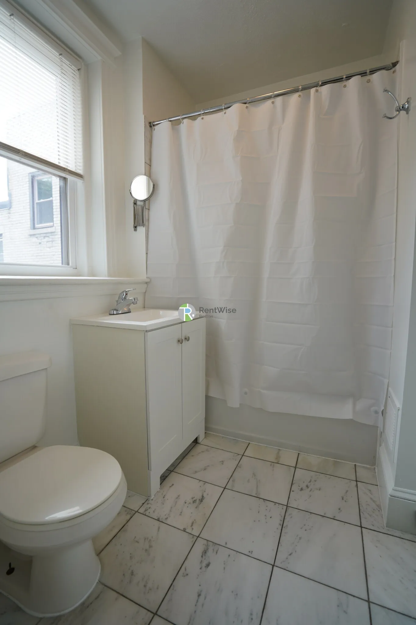 82 Brainerd Rd, Allston