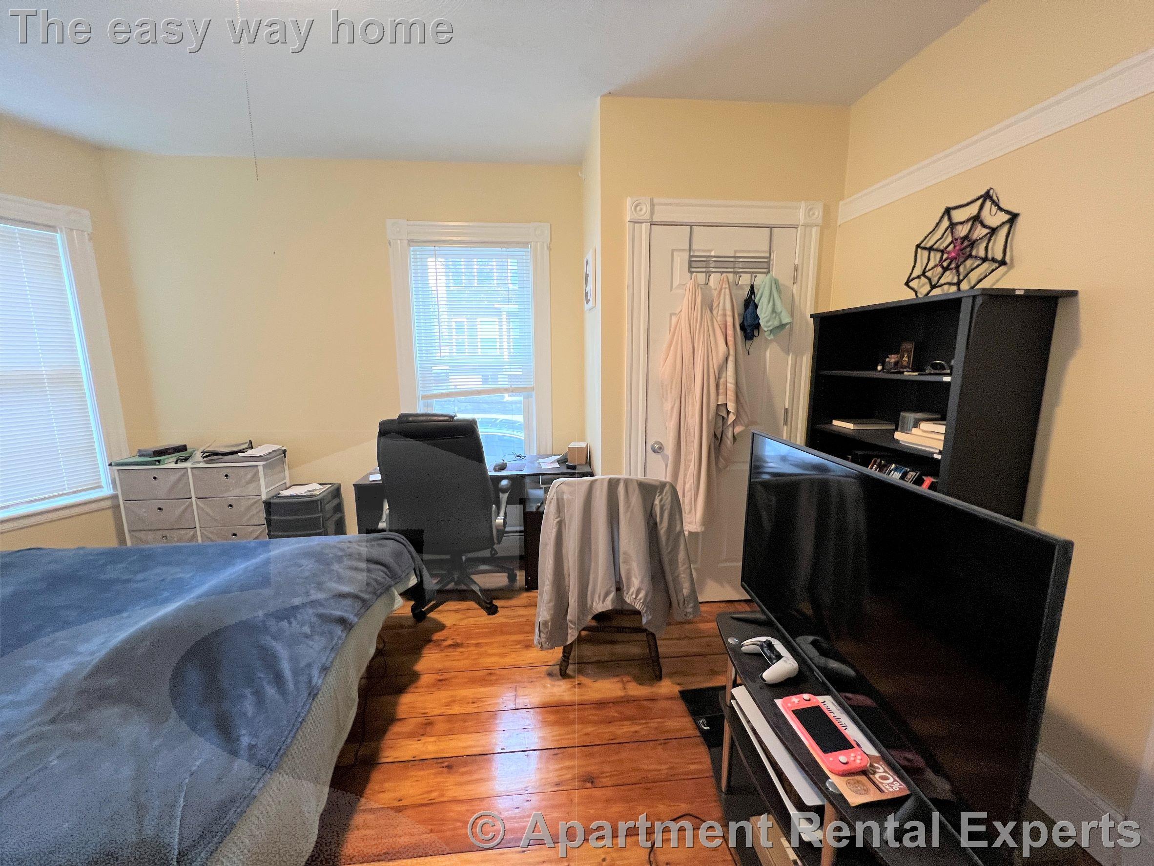 2 Gilson Ter, Porter Square