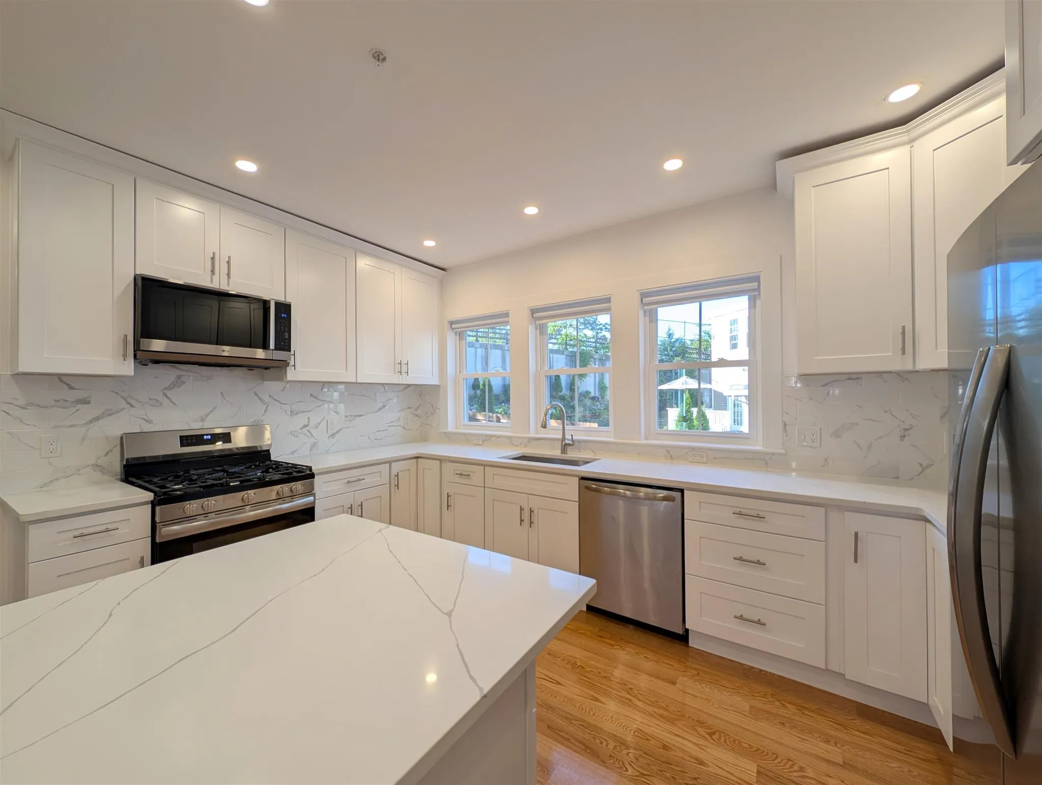 86 Orchard St, Medford