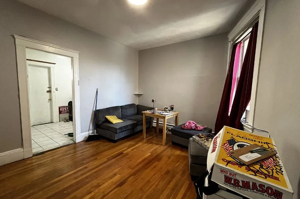 1725 Commonwealth Ave, Brighton