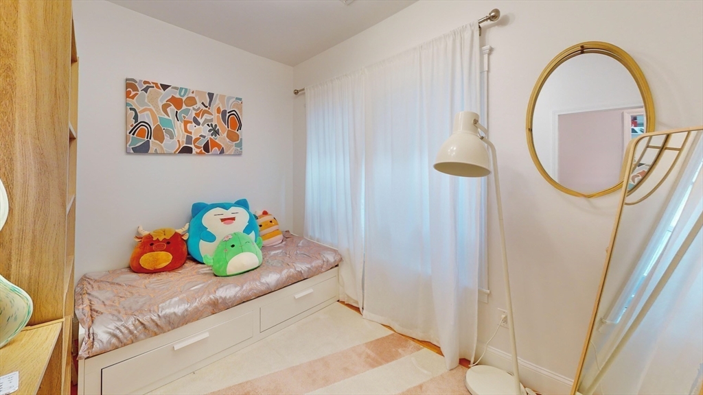 61 Havre St, East Boston