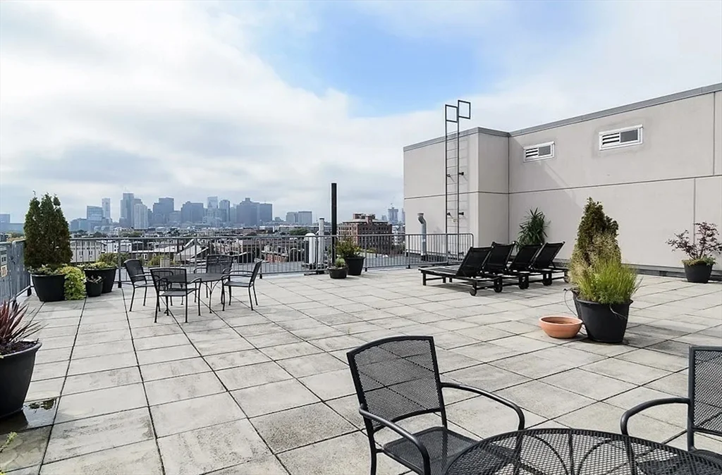 156 Porter St, East Boston