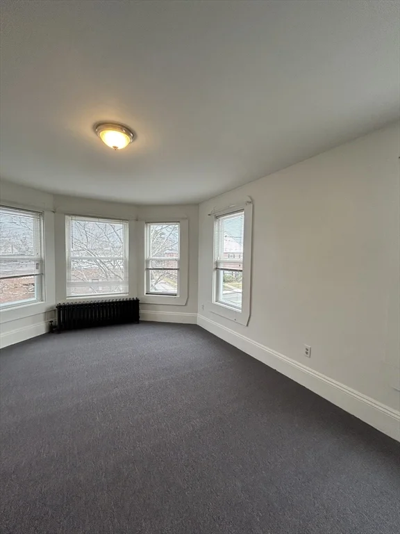 67 Pleasant St, Columbian Square