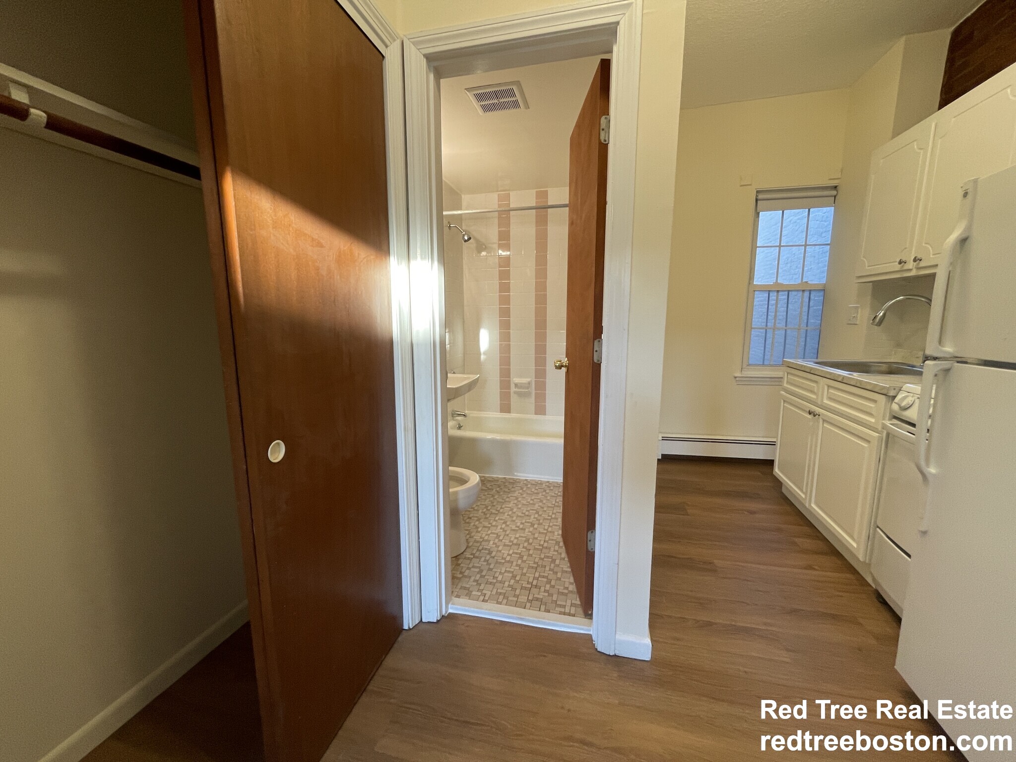 82 South Huntington Ave, Jamaica Plain