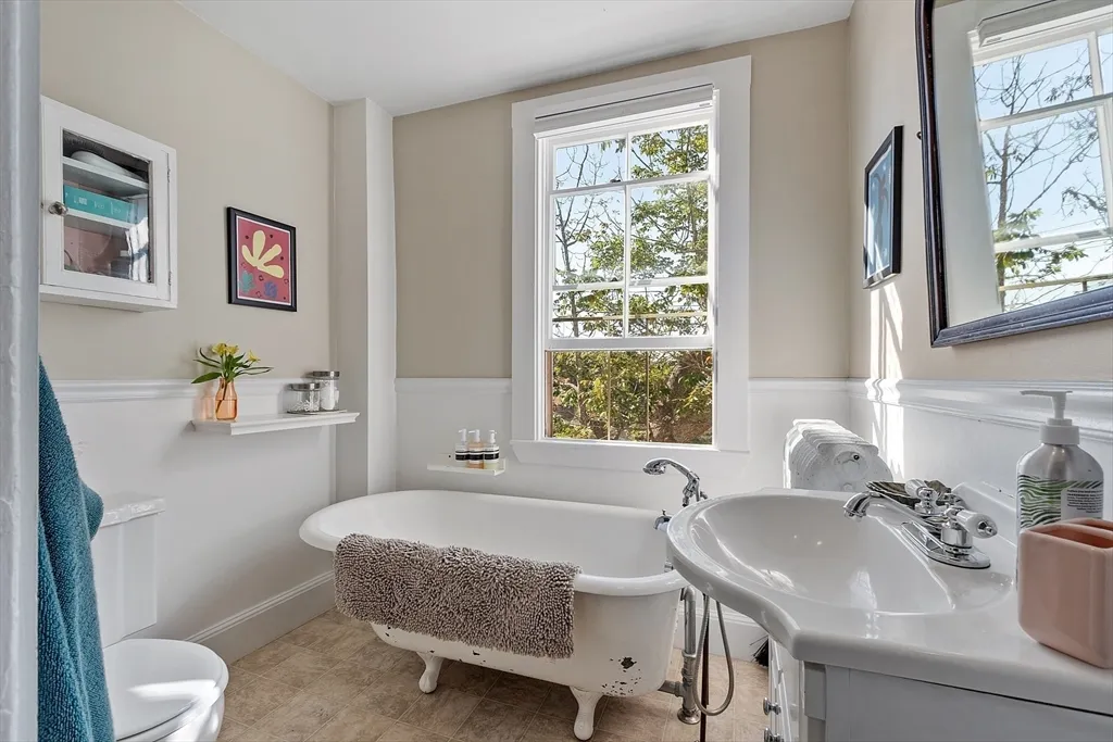 1101 Washington St, Lanesville