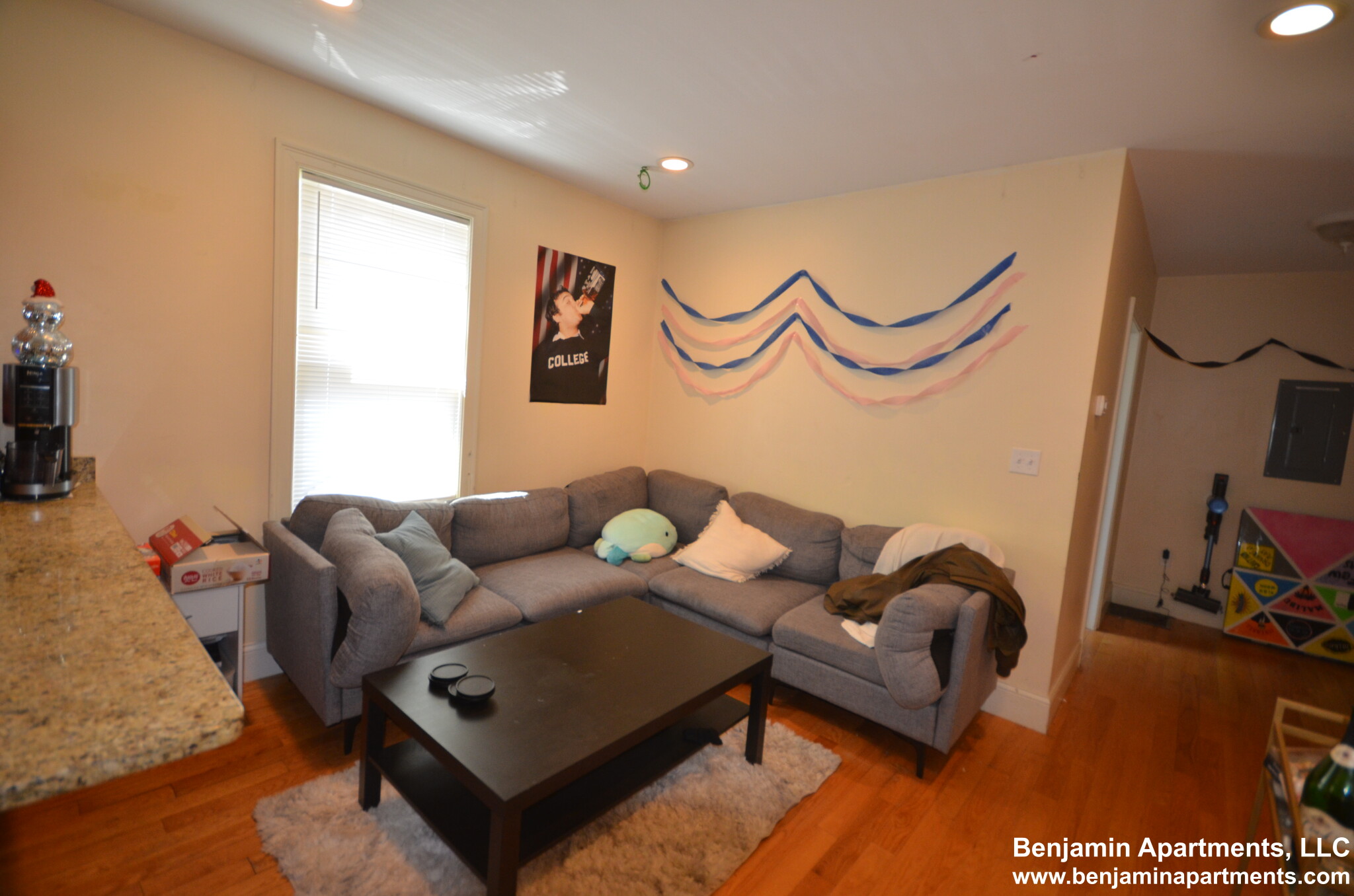 35 Pratt St, Allston