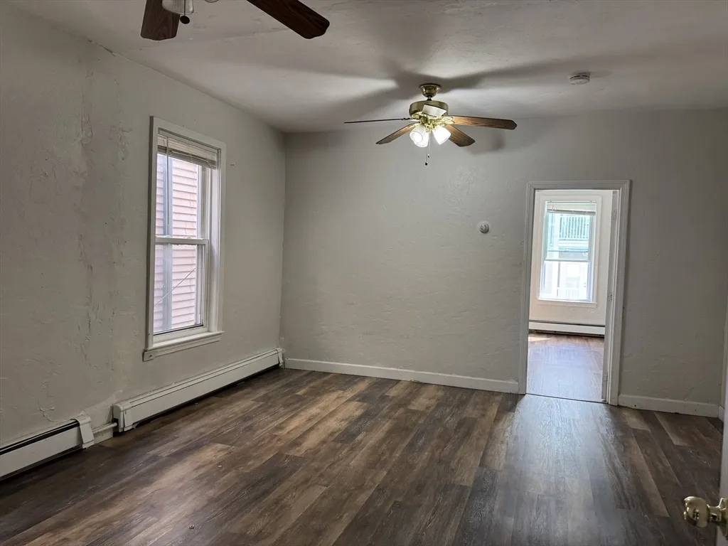 230 Havre St, East Boston