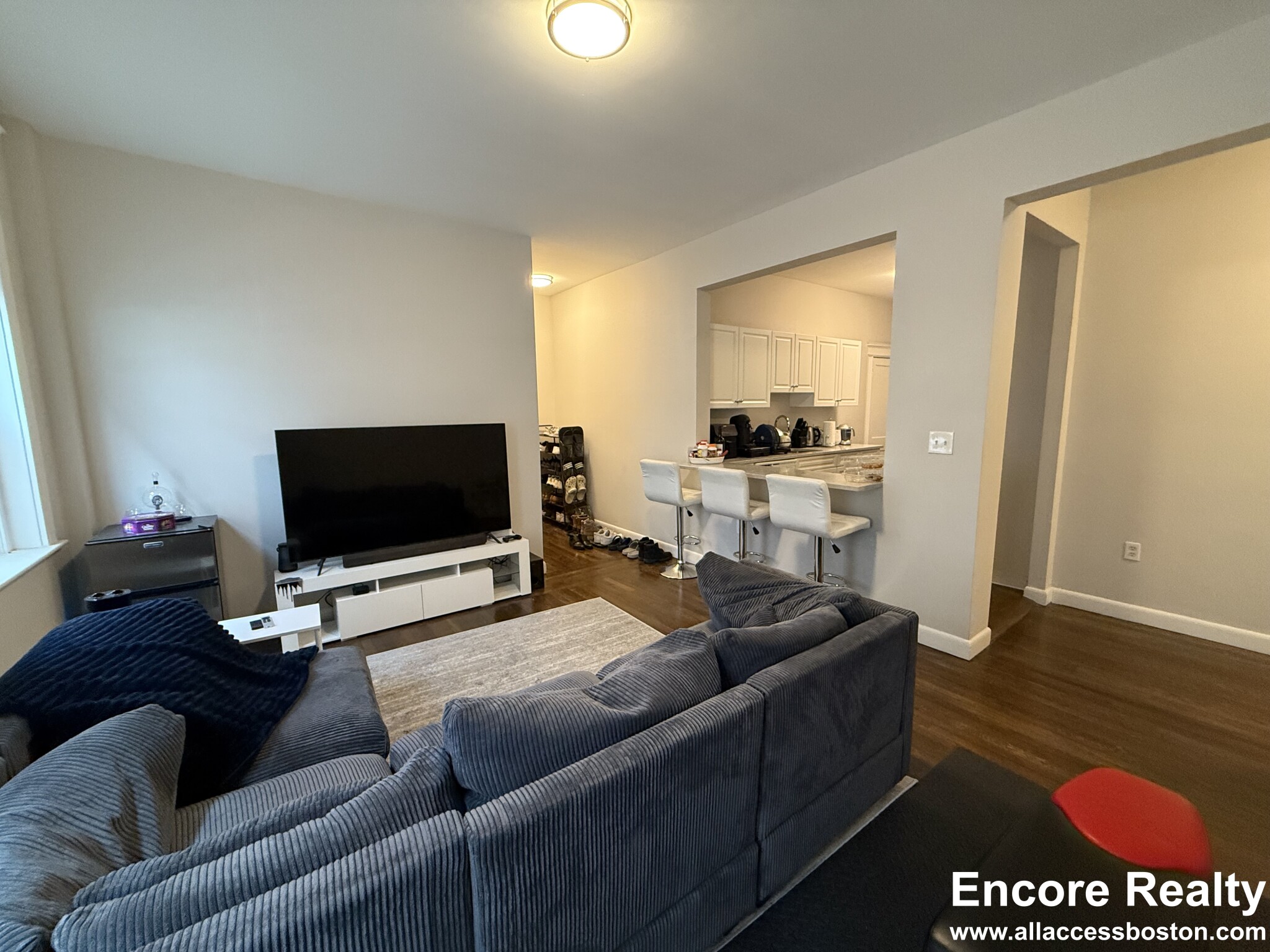 11 Stearns Rd, Coolidge Corner