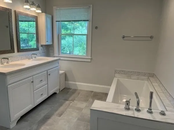 150 Country Club Rd, Oak Hill