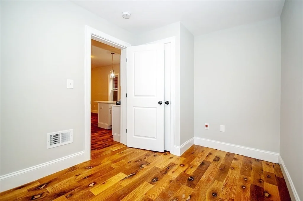 205 Marion St, East Boston