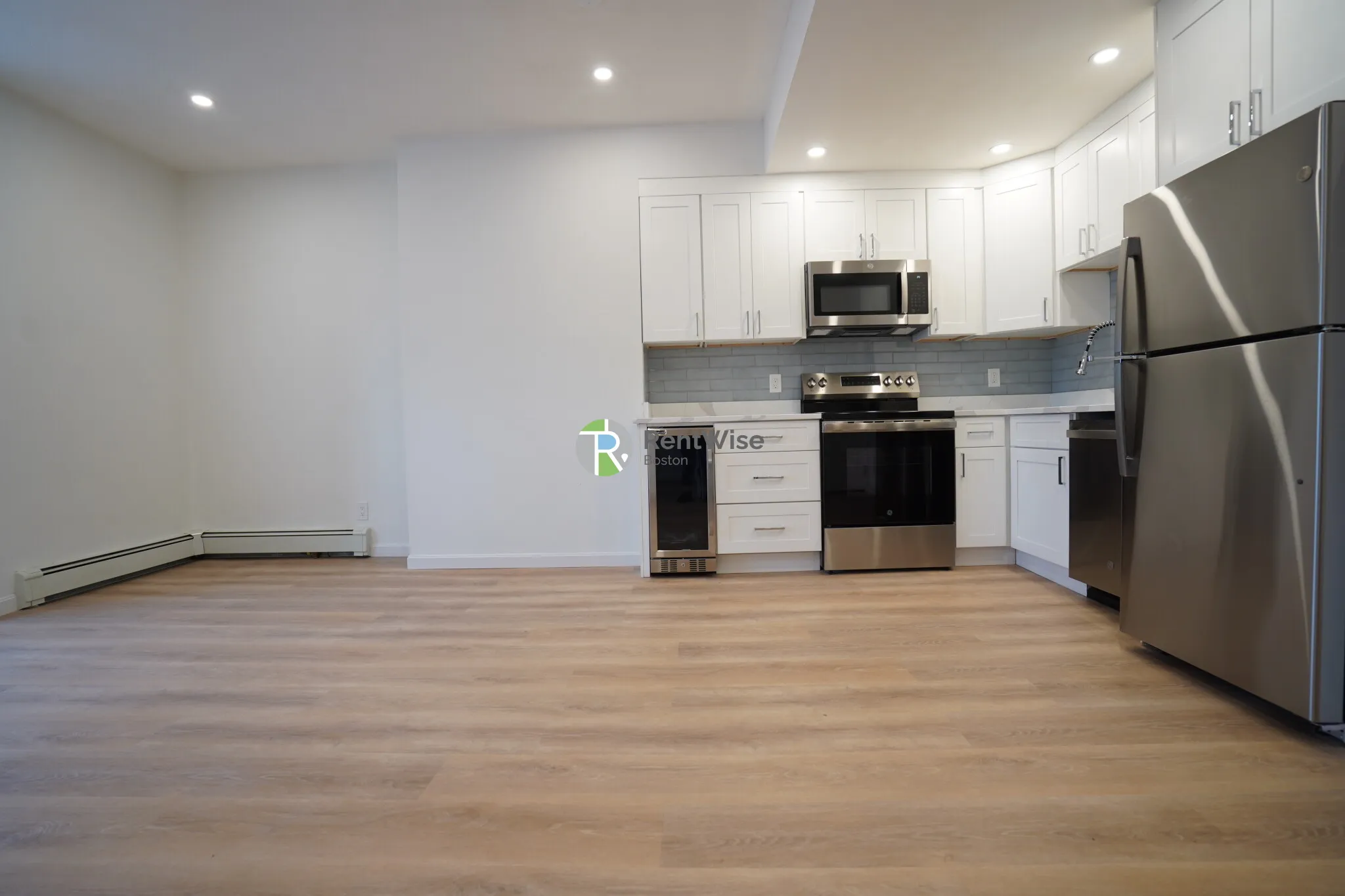 521 Massachusetts Ave, Roxbury